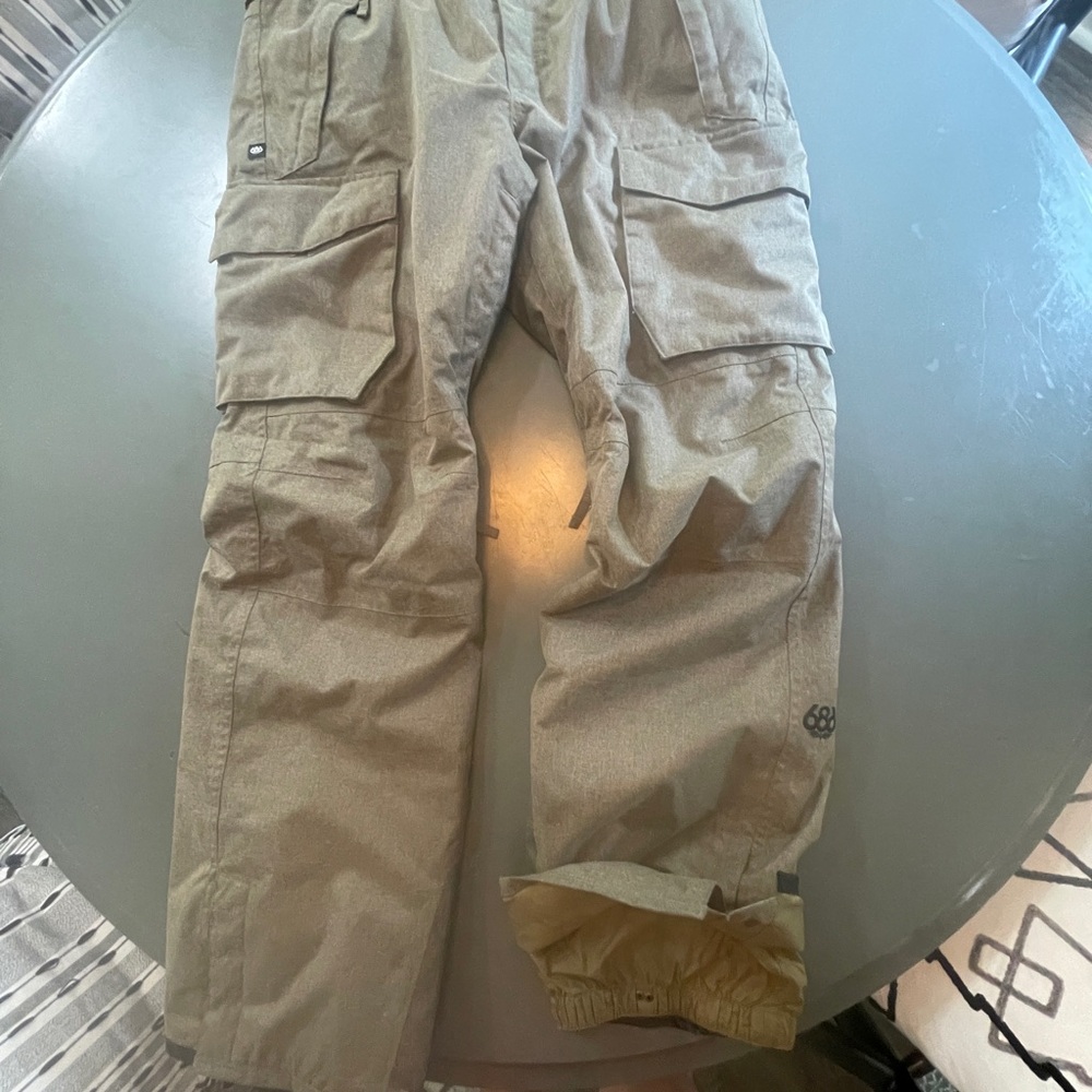 686 Infinity Insulated Snowboard Pants